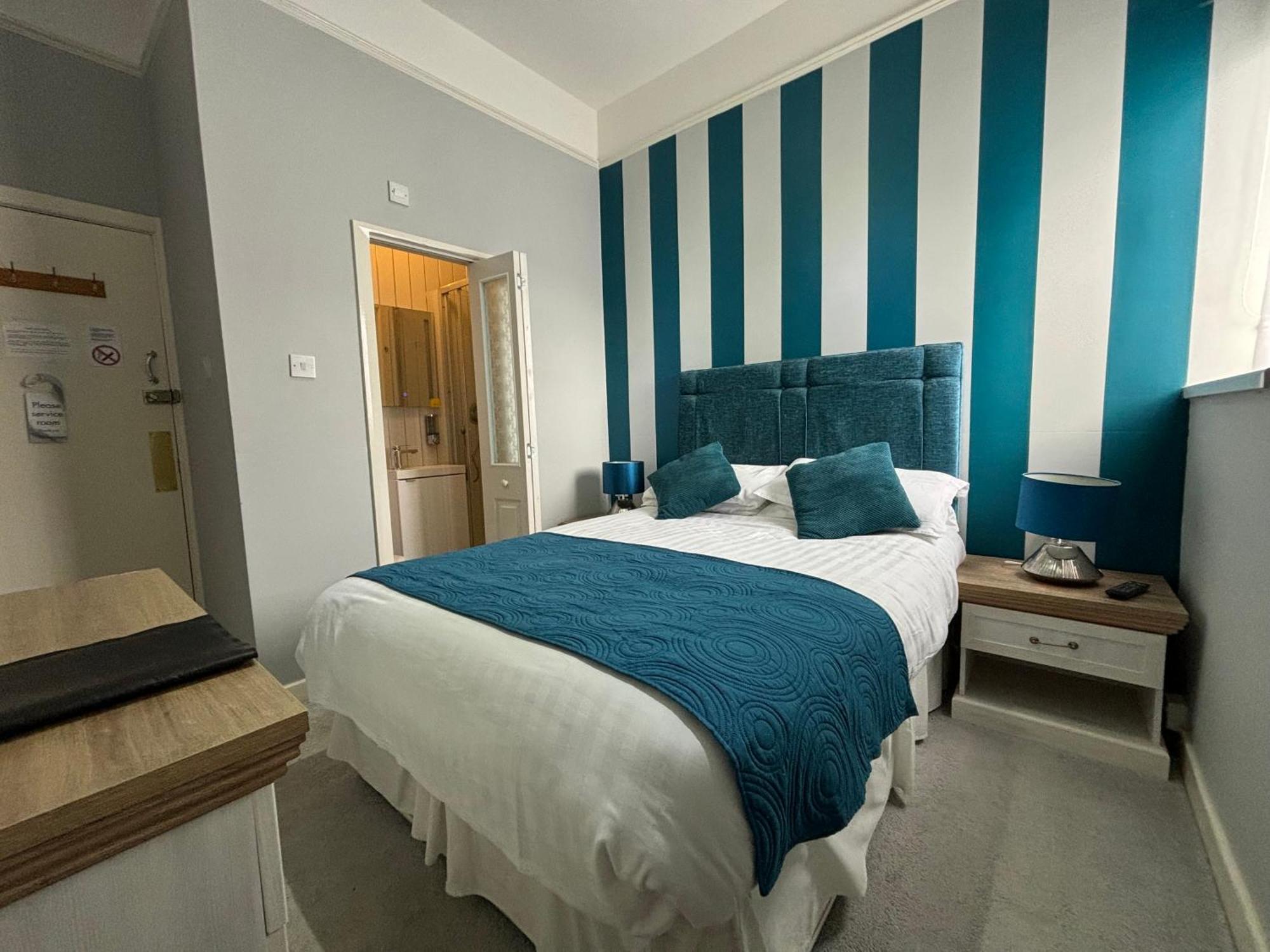 פיינטון Three Palms Hotel מראה חיצוני תמונה