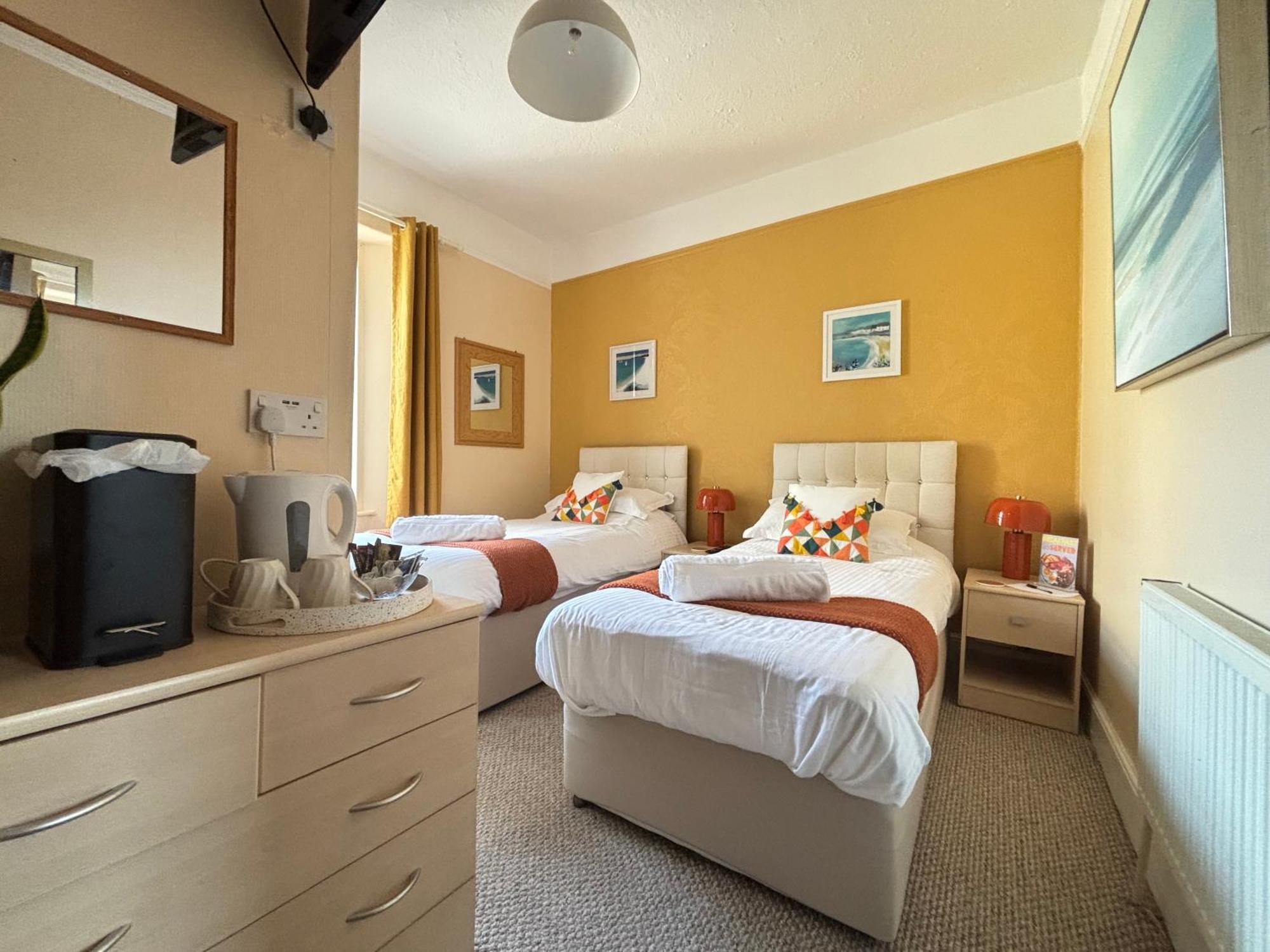 פיינטון Three Palms Hotel מראה חיצוני תמונה