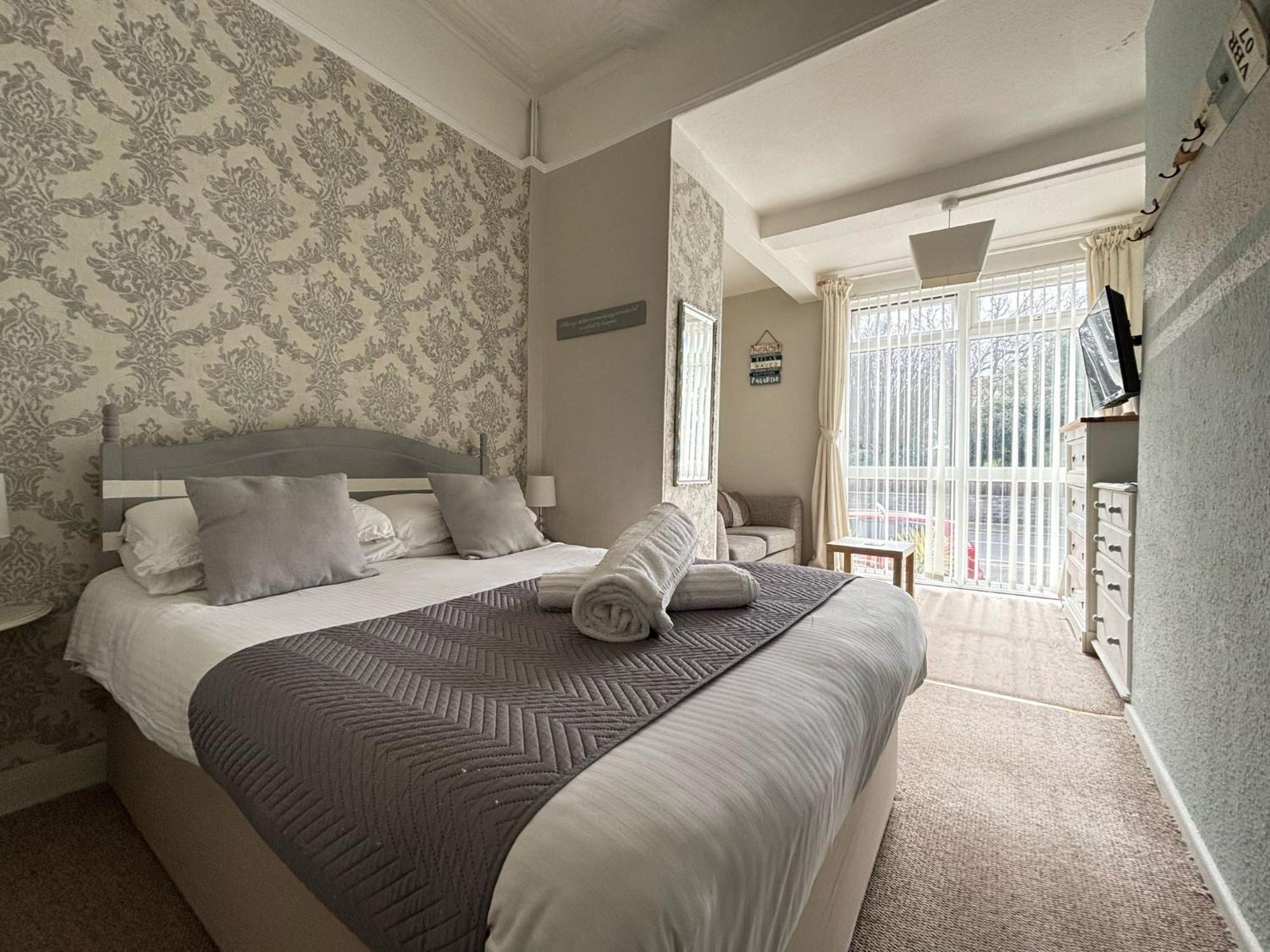 פיינטון Three Palms Hotel מראה חיצוני תמונה